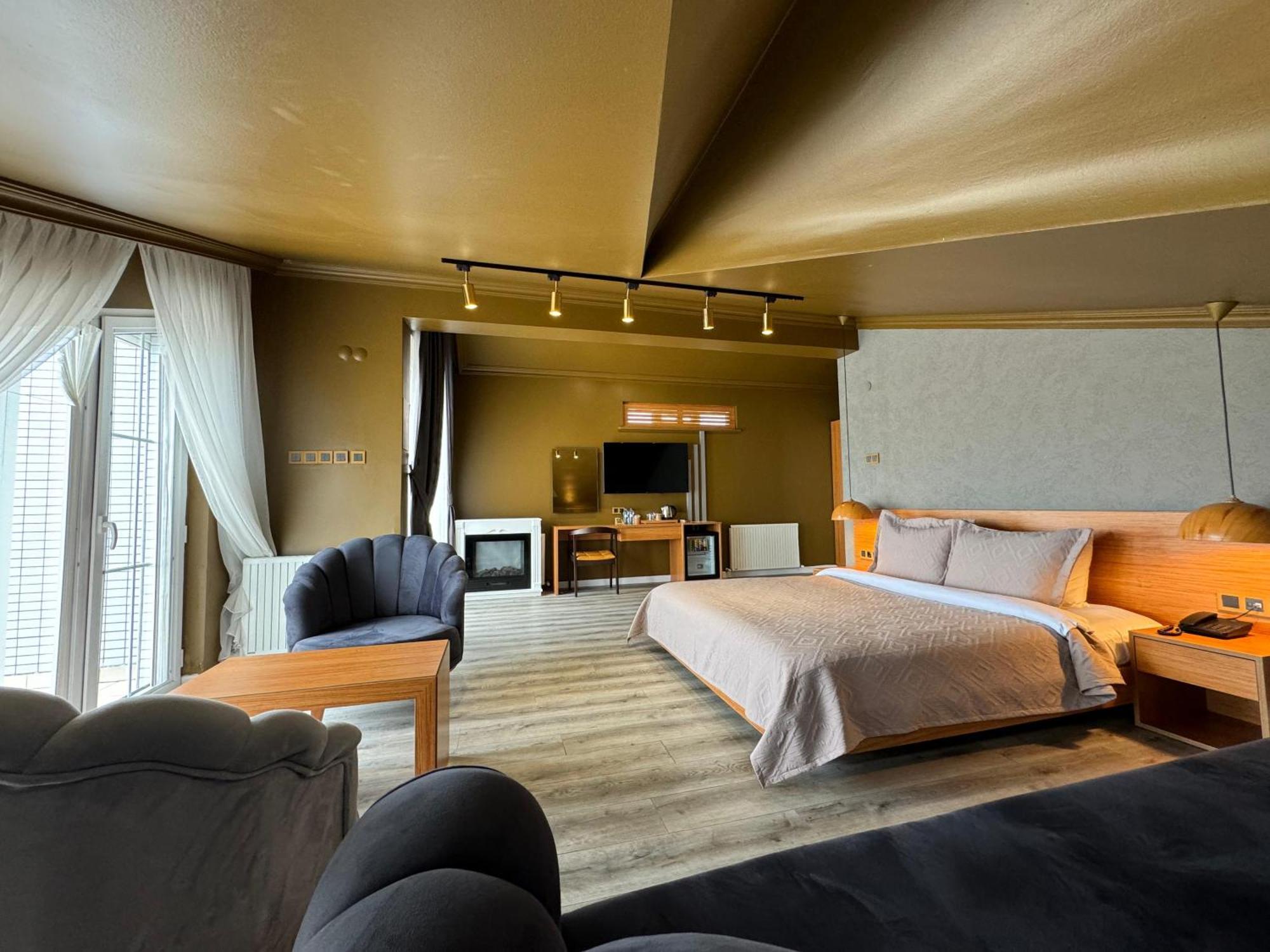 Treekos Suite Hotel Istanbul Airport Arnavutkoy Exteriör bild