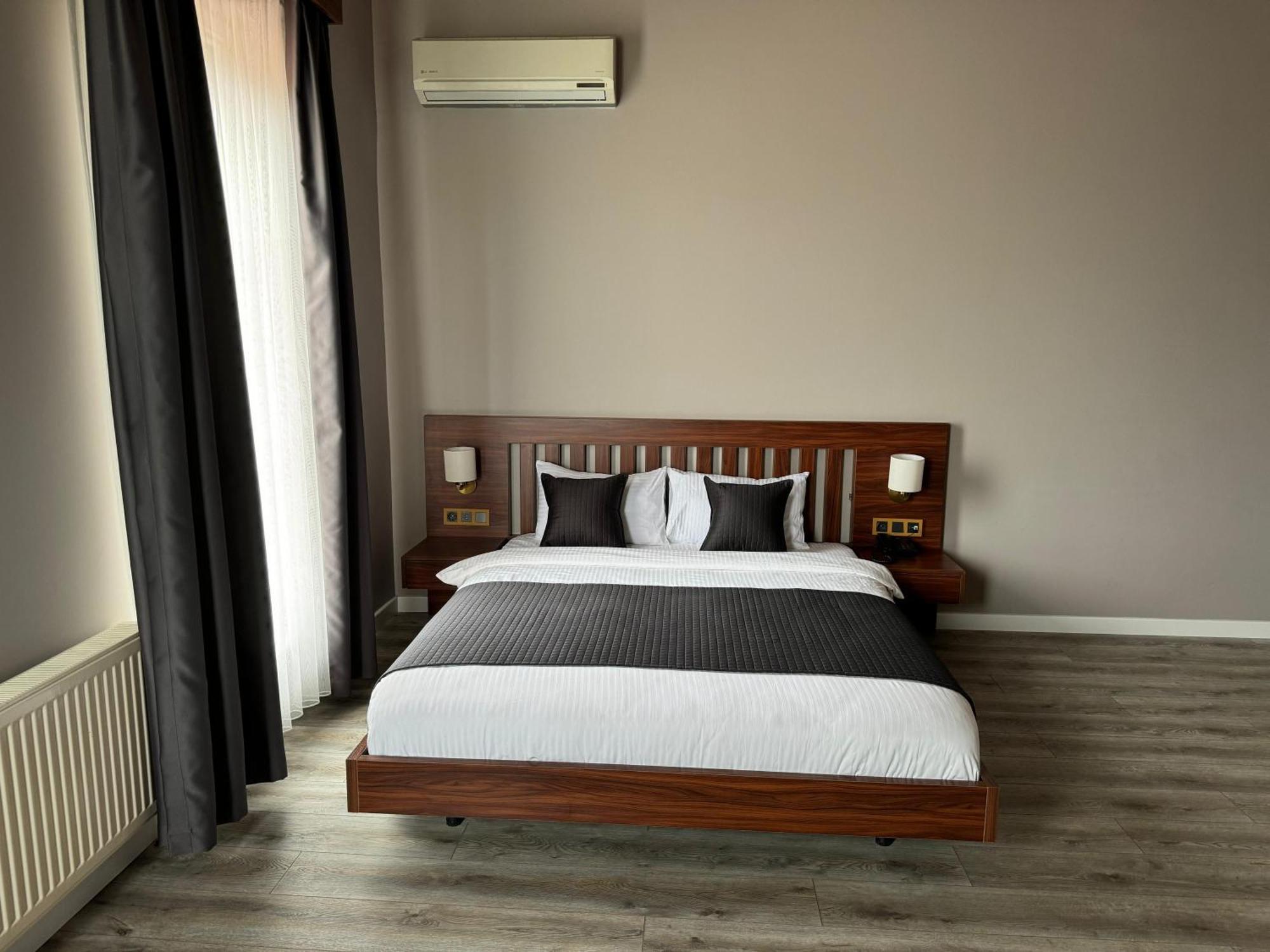 Treekos Suite Hotel Istanbul Airport Arnavutkoy Exteriör bild
