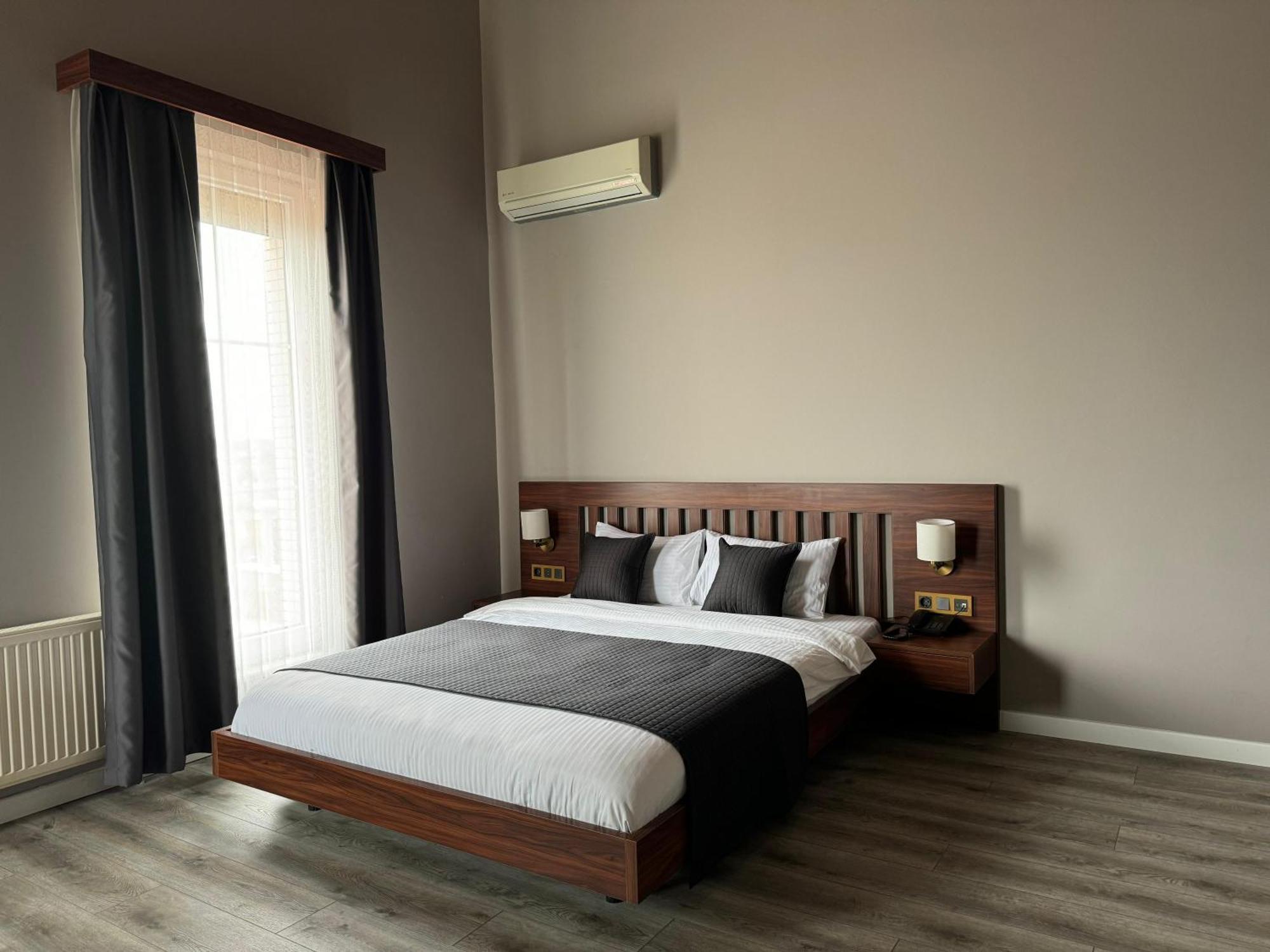 Treekos Suite Hotel Istanbul Airport Arnavutkoy Exteriör bild